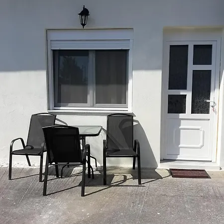 Stelios House Apartment *