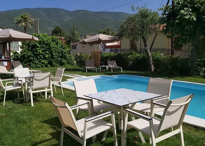 Stelios House Apartament *
